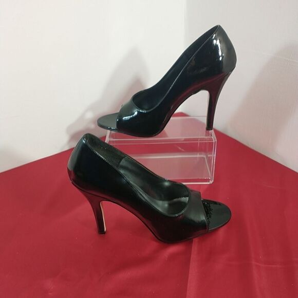 Elegant Black Peep-Toe Heels - Picture 4 of 11